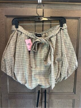 NWT PrettyLittleThing Plaid Bubble Skirt in Beige, Brown and Green Size 10